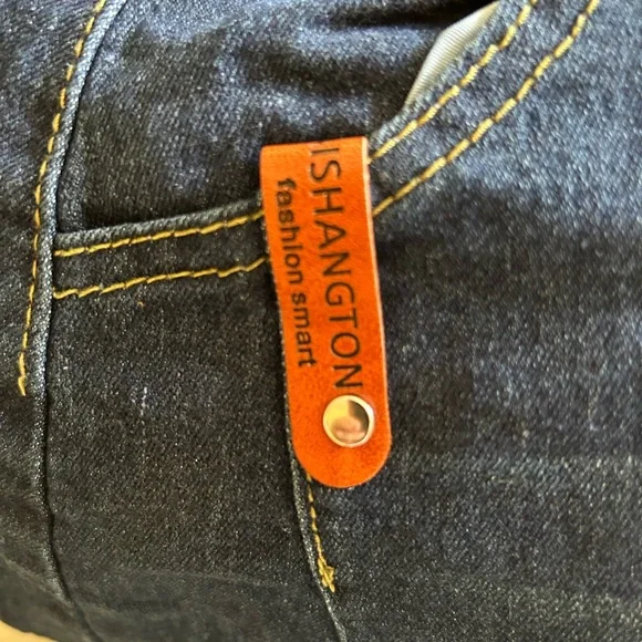 The Fashion Jeans Premium Denim size Large for Skinny with Belt included - Picture 8 of 12